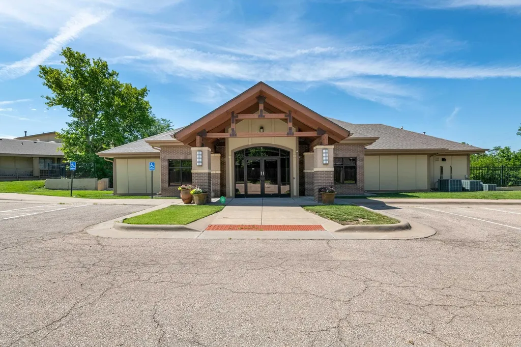 8419 E Harry Street Wichita KS 67207