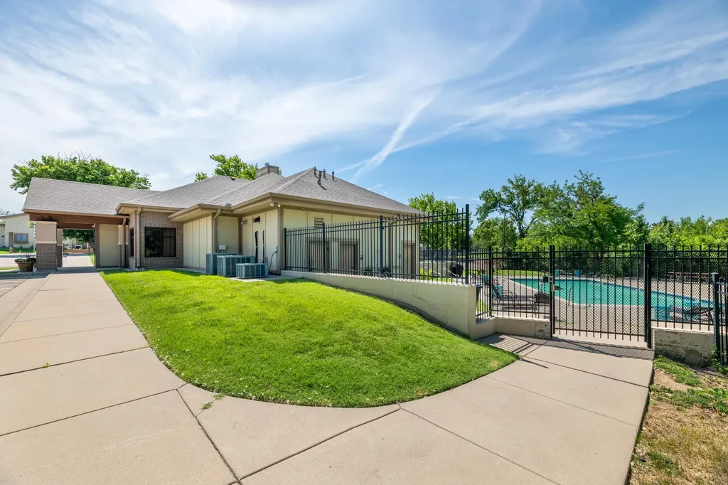 8419 E Harry Street Wichita KS 67207