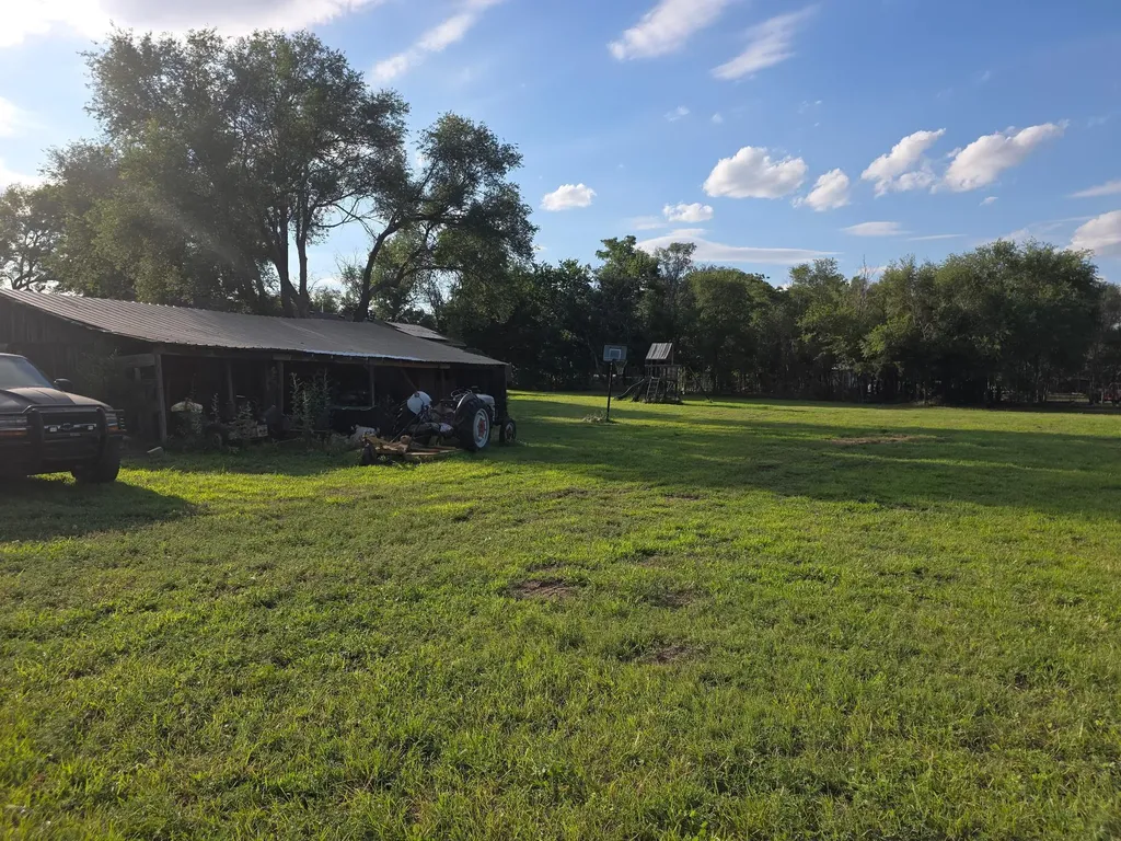 11030 S Anthony Lane Mulvane KS 67110