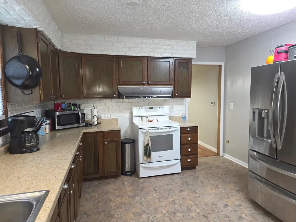 11030 S Anthony Lane Mulvane KS 67110