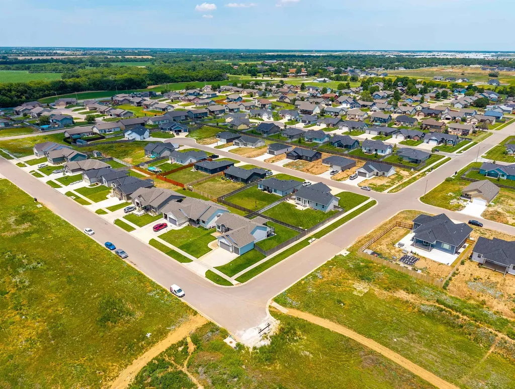 5104 W 46th Street S Wichita KS 67215