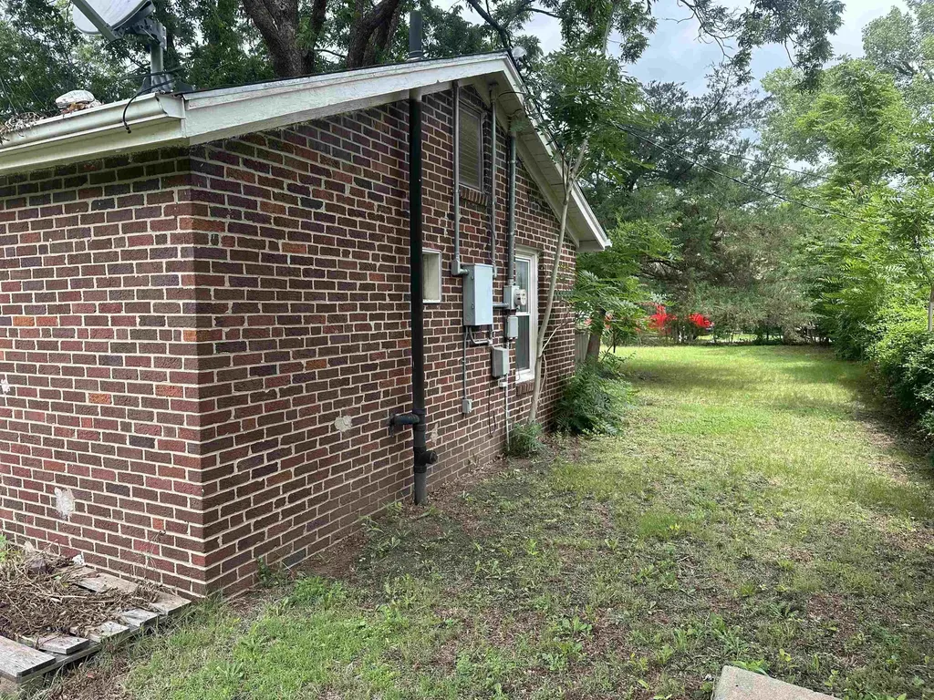1938 W Walker Street Wichita KS 67213