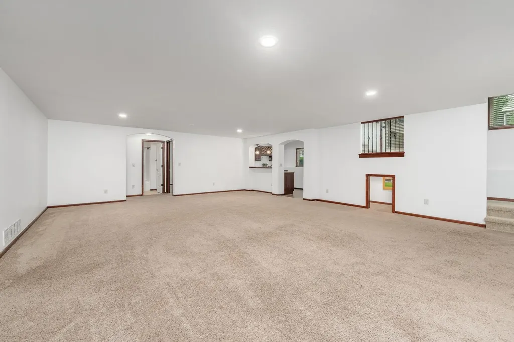 2224 N Flutter Court Wichita KS 67228