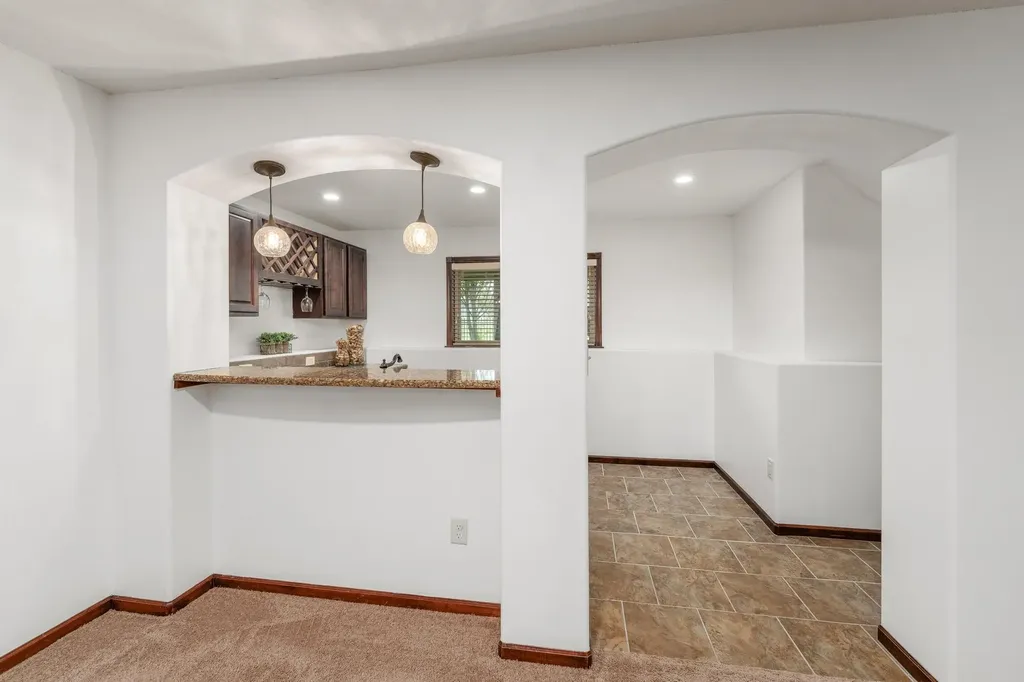 2224 N Flutter Court Wichita KS 67228