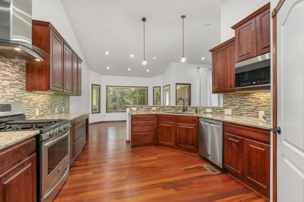 2224 N Flutter Court Wichita KS 67228