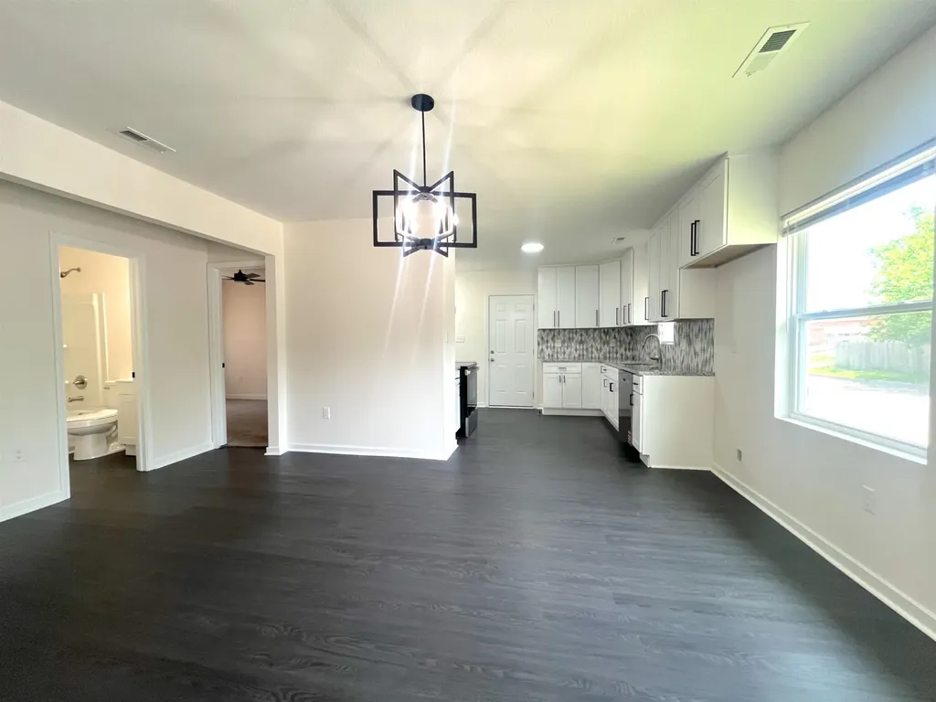 1752 S Market Wichita KS 67211