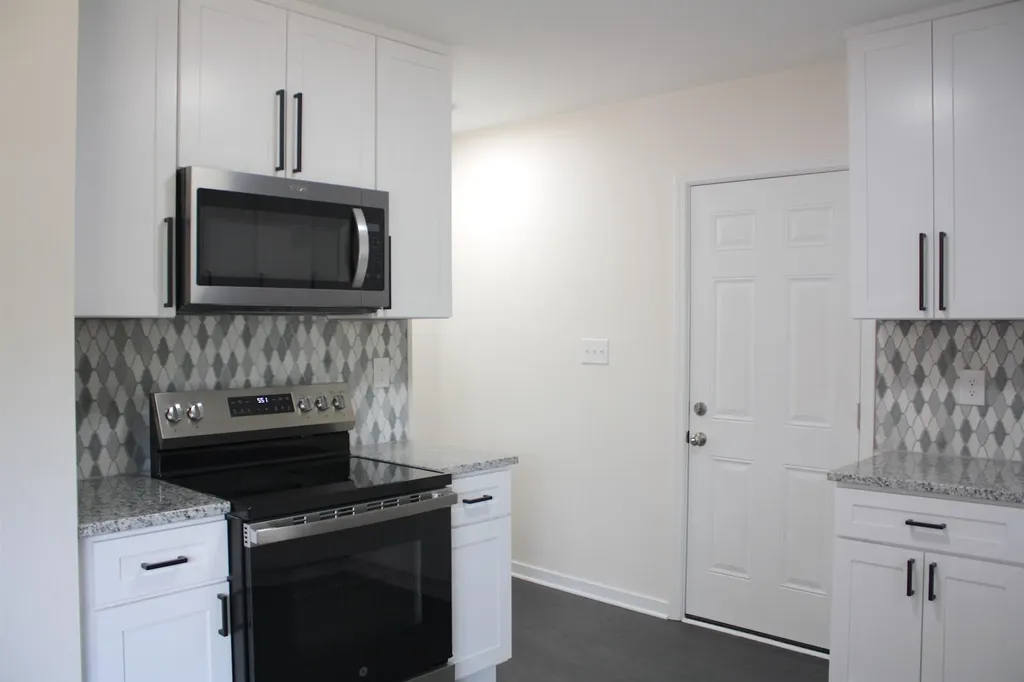 1752 S Market Wichita KS 67211