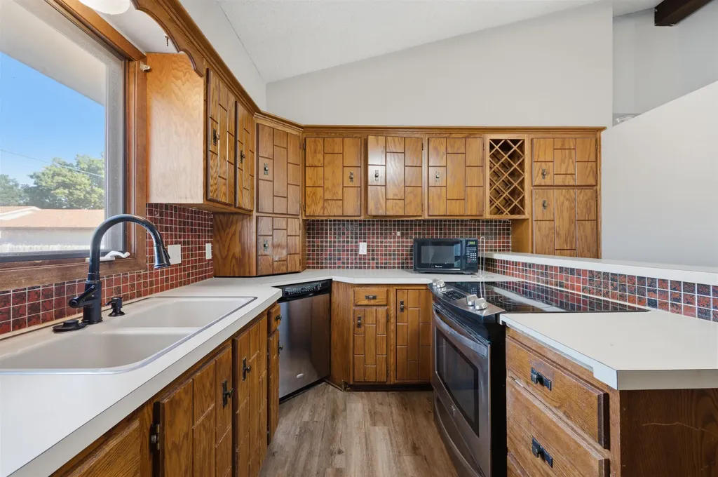 2945 S Chase Avenue Wichita KS 67217-1313