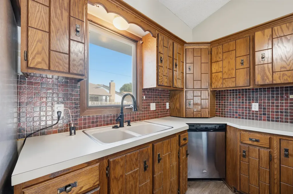 2945 S Chase Avenue Wichita KS 67217-1313