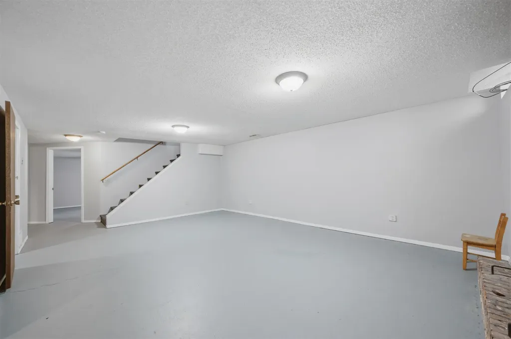 2945 S Chase Avenue Wichita KS 67217-1313