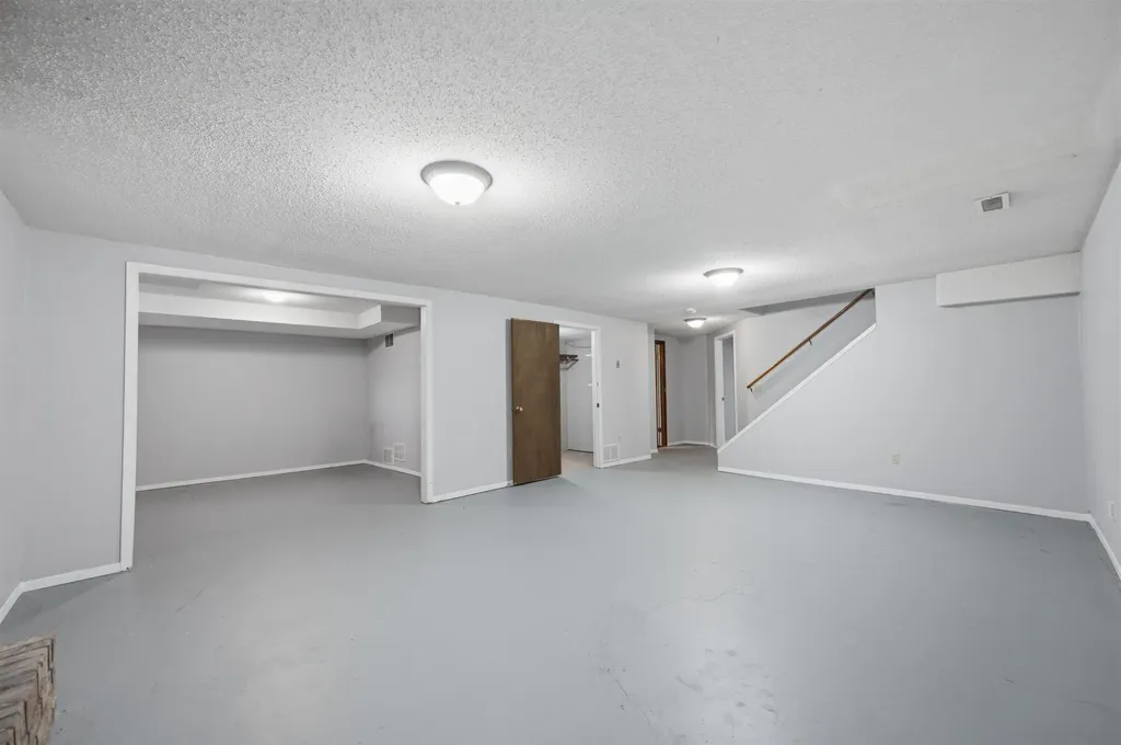 2945 S Chase Avenue Wichita KS 67217-1313
