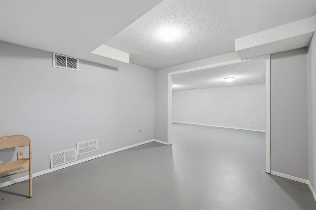 2945 S Chase Avenue Wichita KS 67217-1313