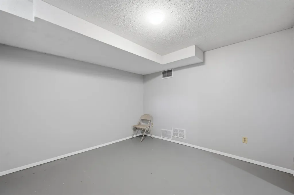 2945 S Chase Avenue Wichita KS 67217-1313