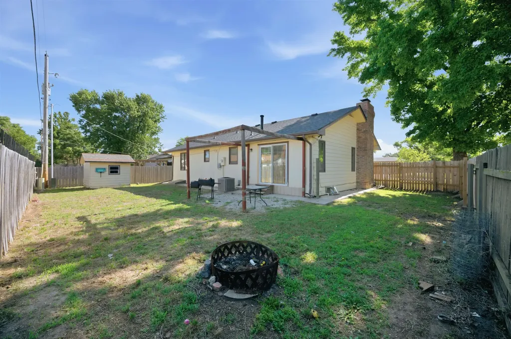 2945 S Chase Avenue Wichita KS 67217-1313