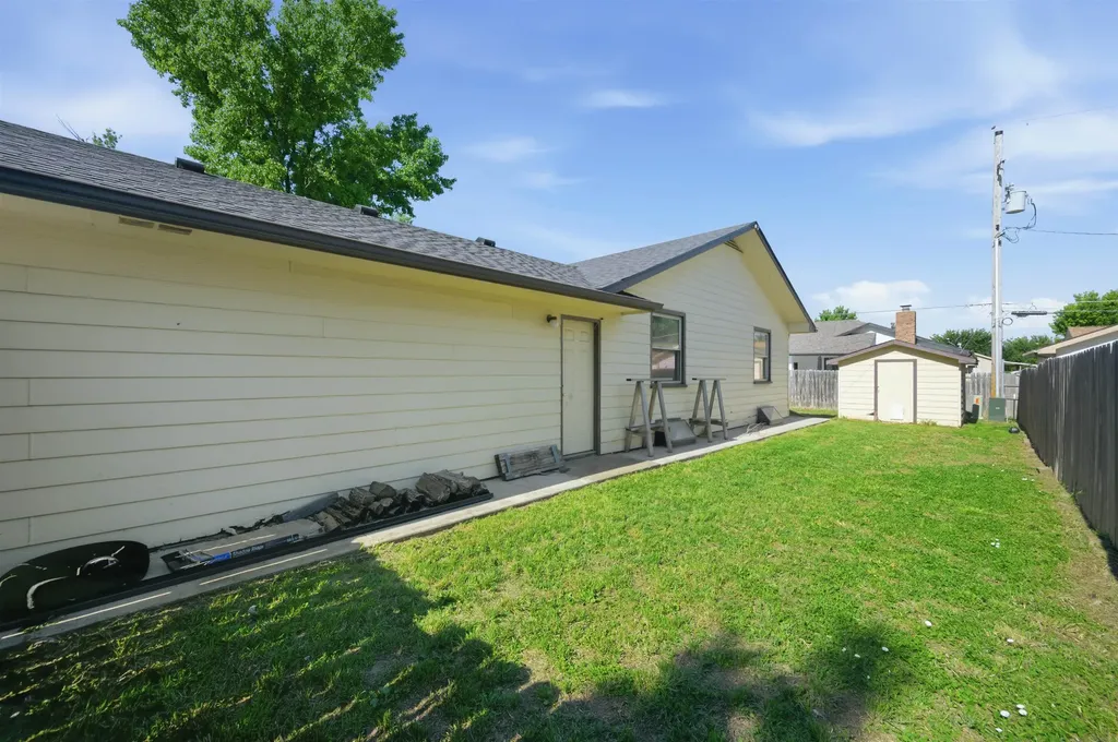 2945 S Chase Avenue Wichita KS 67217-1313