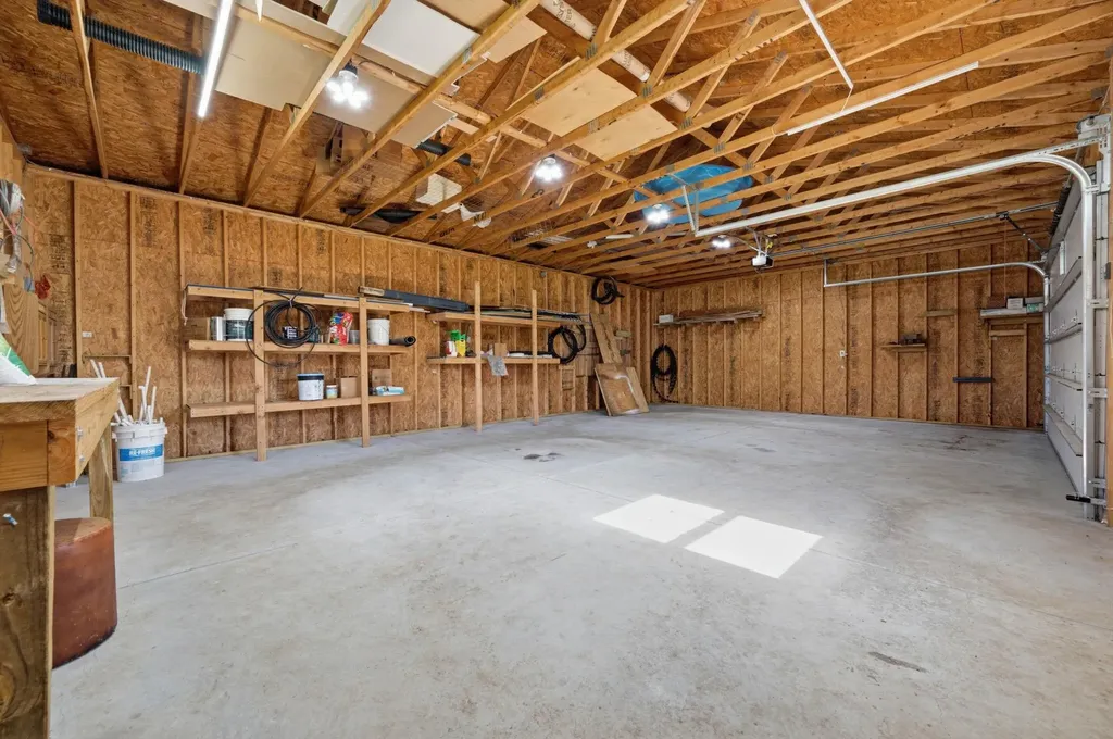 1405 N Broken Arrow Peck KS 67120