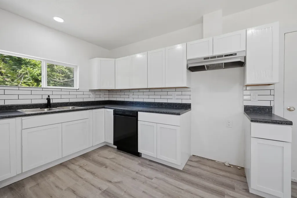 1901 S Emporia Avenue Wichita KS 67211