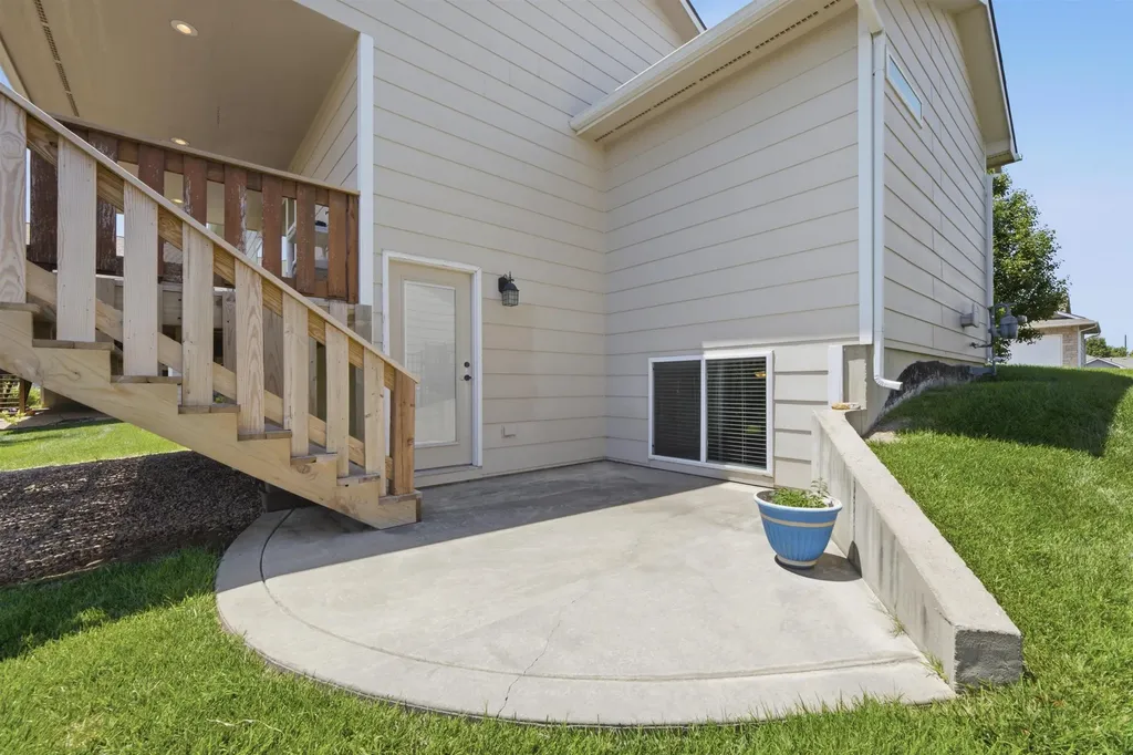 2022 S Webb Road Wichita KS 67207