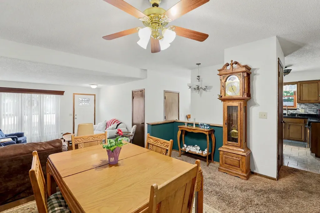 1824 S Longford Court Wichita KS 67207