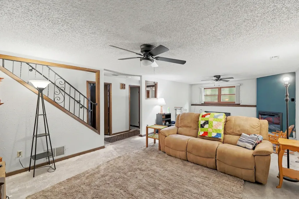 1824 S Longford Court Wichita KS 67207