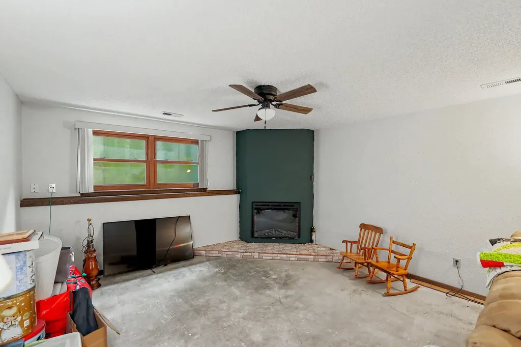 1824 S Longford Court Wichita KS 67207