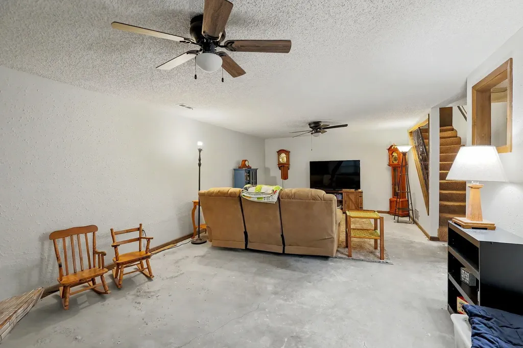 1824 S Longford Court Wichita KS 67207