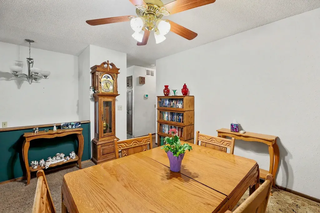 1824 S Longford Court Wichita KS 67207