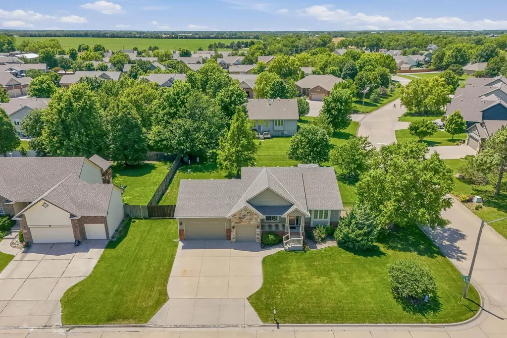 3001 S Duncan Newton KS 67114
