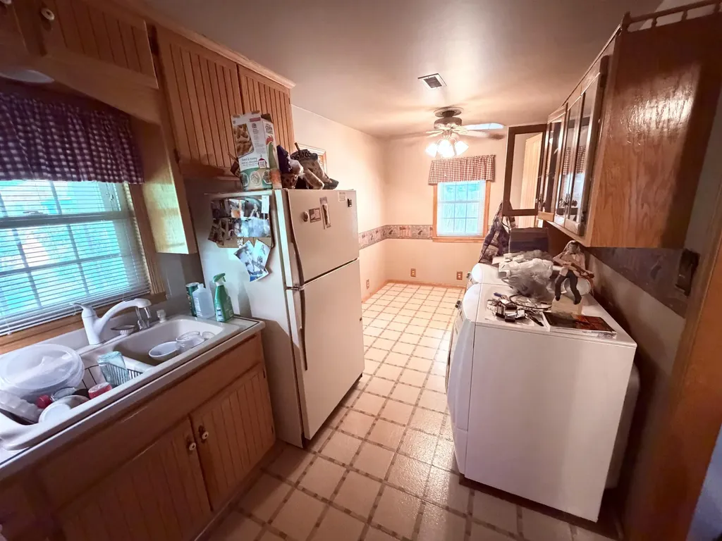 1022 S Cherry Street Wellington KS 67152