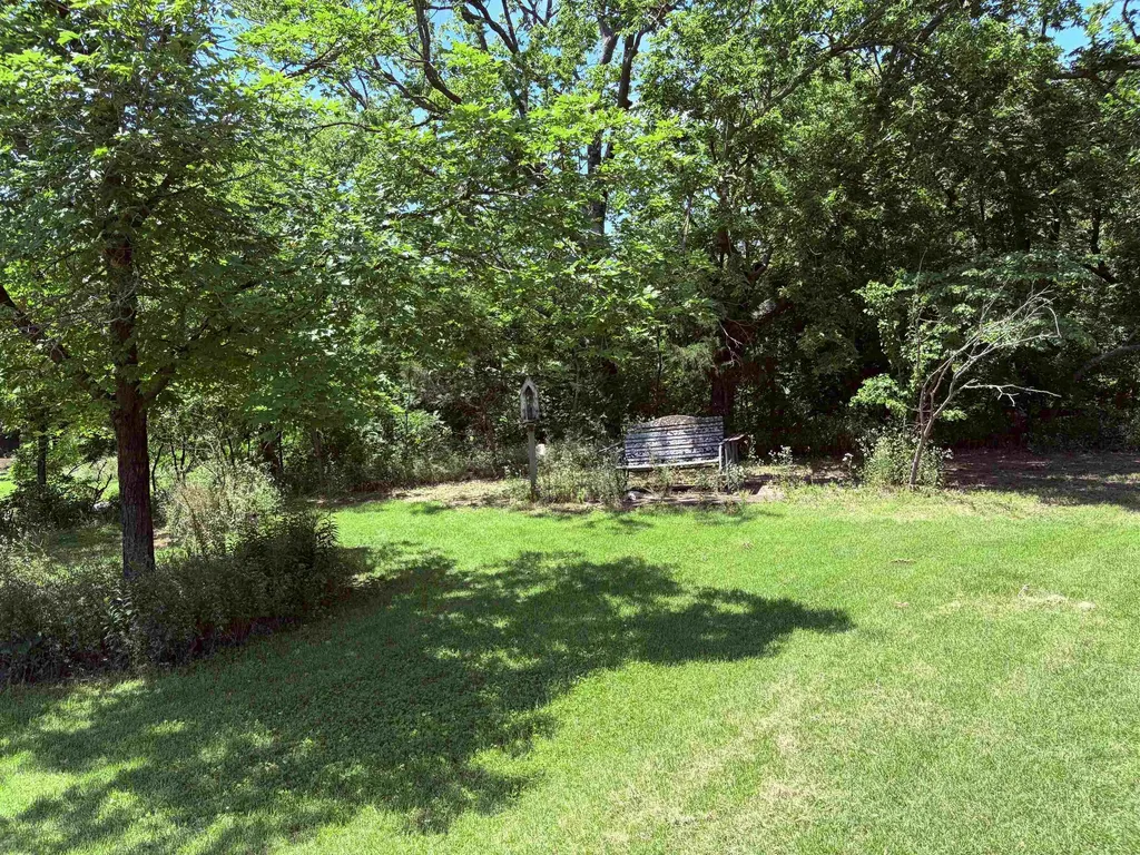1022 S Cherry Street Wellington KS 67152
