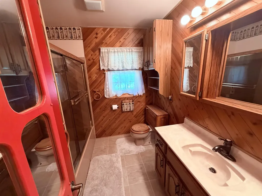 1022 S Cherry Street Wellington KS 67152