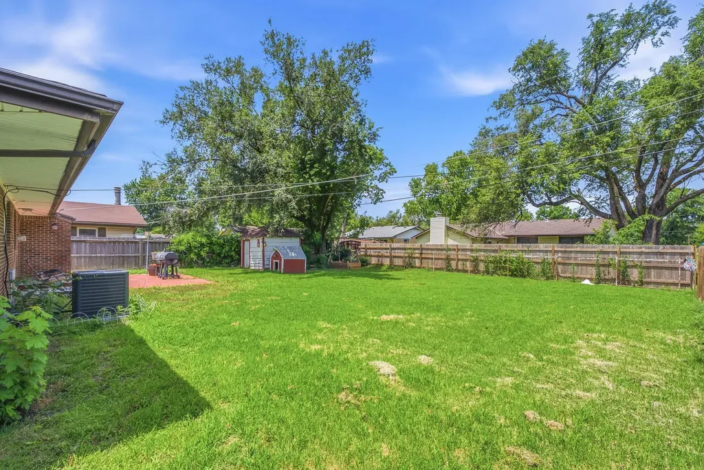 1302 W Fultz Street Wichita KS 67217-2472