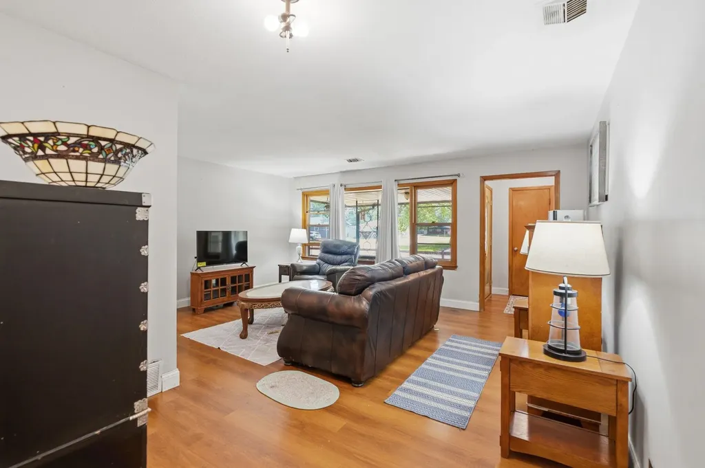 1302 W Fultz Street Wichita KS 67217-2472