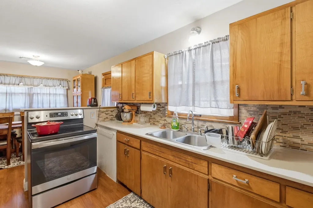1302 W Fultz Street Wichita KS 67217-2472