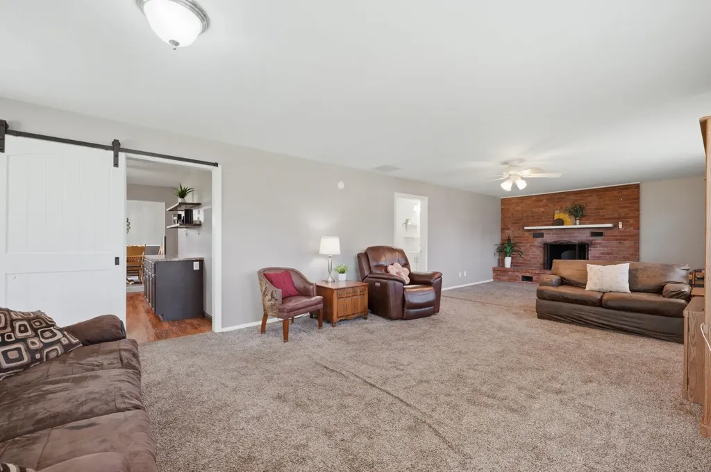 452 S Meadowhaven Street Wichita KS 67209