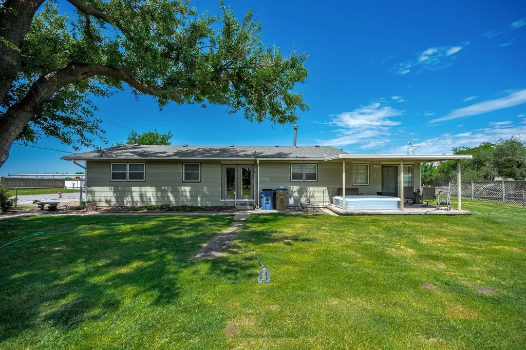 452 S Meadowhaven Street Wichita KS 67209
