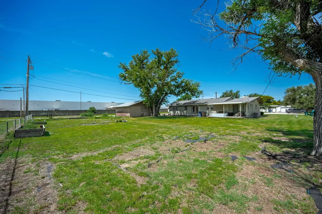 452 S Meadowhaven Street Wichita KS 67209