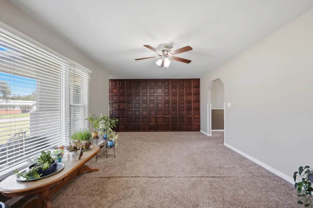 452 S Meadowhaven Street Wichita KS 67209