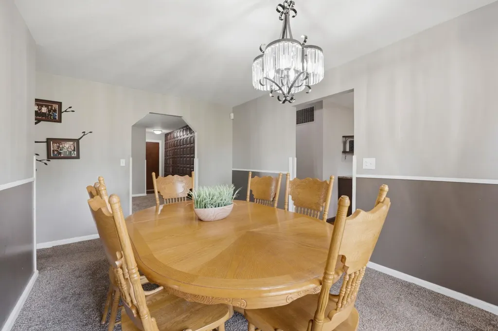 452 S Meadowhaven Street Wichita KS 67209