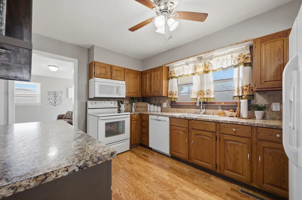 452 S Meadowhaven Street Wichita KS 67209