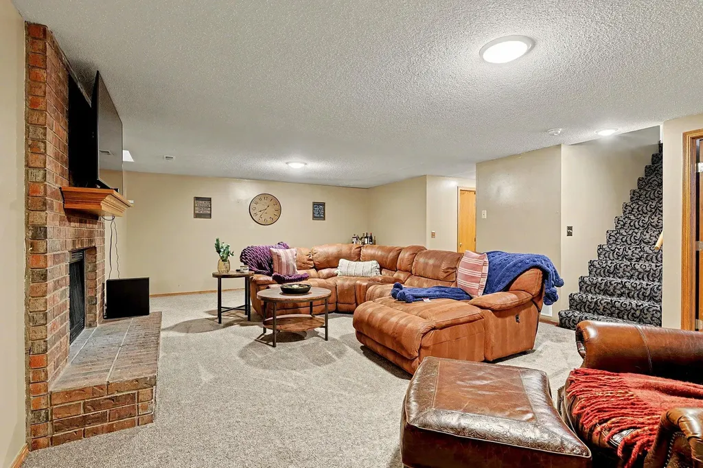 2425 N Amarado Street Wichita KS 67205