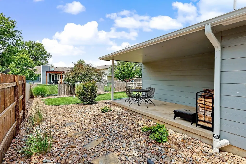 2425 N Amarado Street Wichita KS 67205