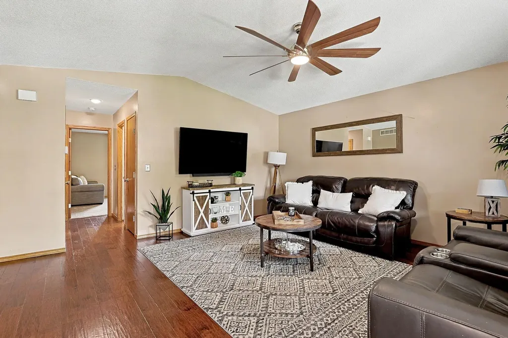 2425 N Amarado Street Wichita KS 67205