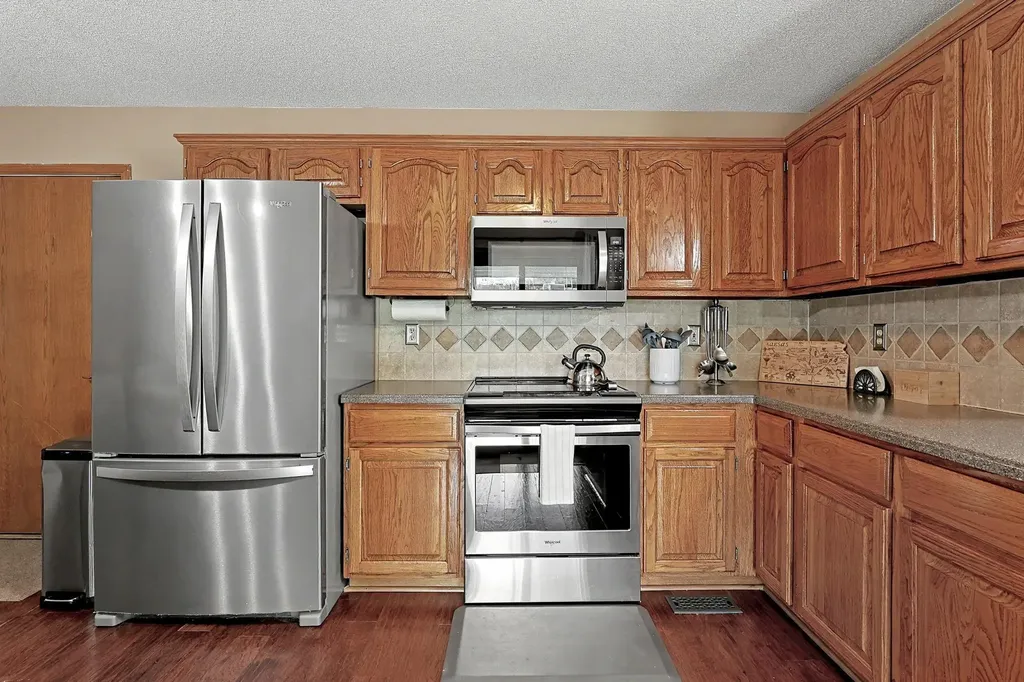 2425 N Amarado Street Wichita KS 67205
