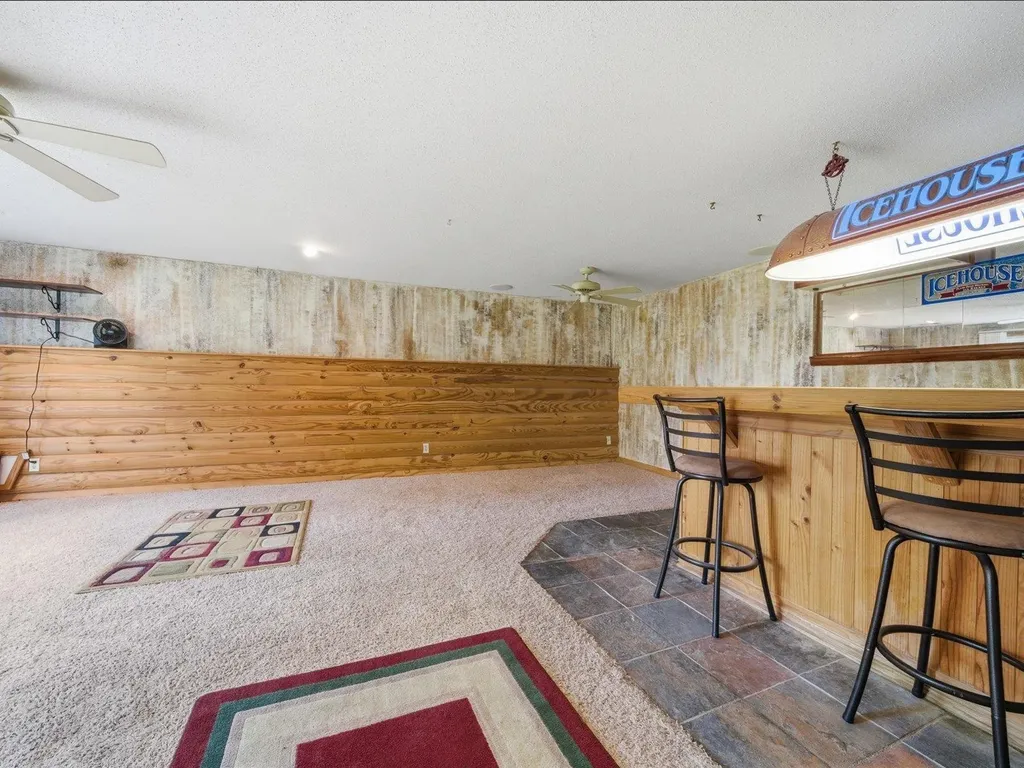 7321 W Suncrest Street Wichita KS 67212
