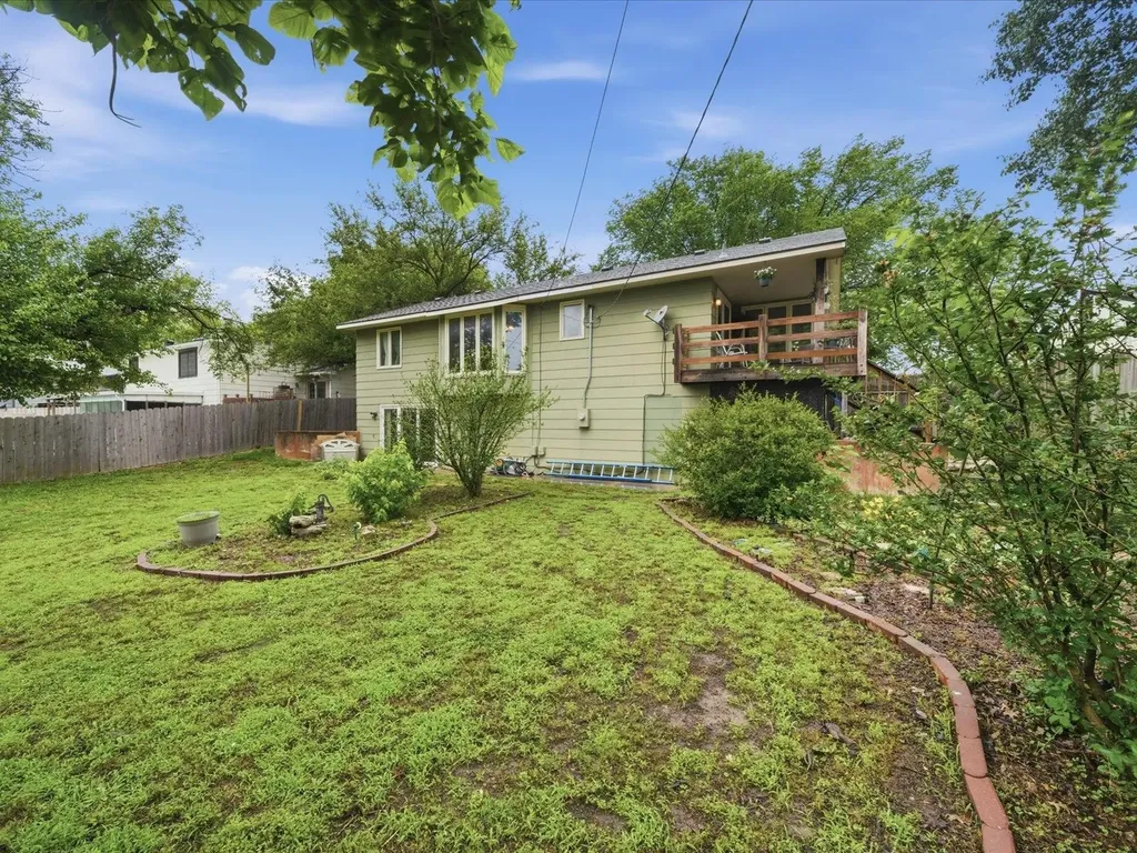 7321 W Suncrest Street Wichita KS 67212