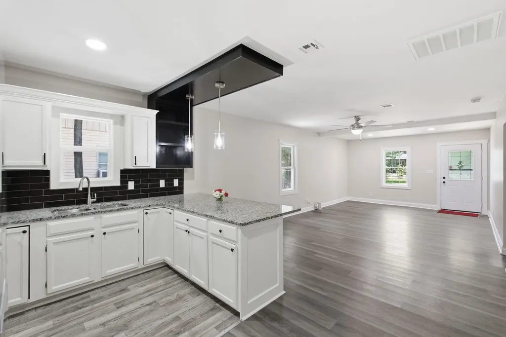 1226 S Lulu Wichita KS 67211