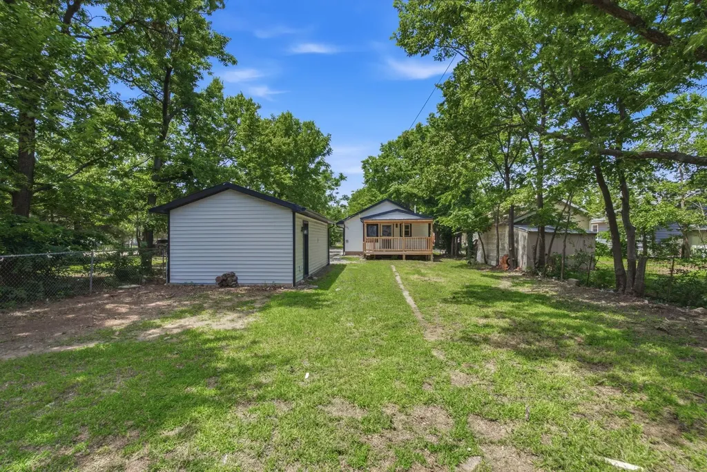 1226 S Lulu Wichita KS 67211
