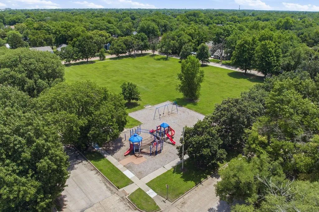 1226 S Lulu Wichita KS 67211