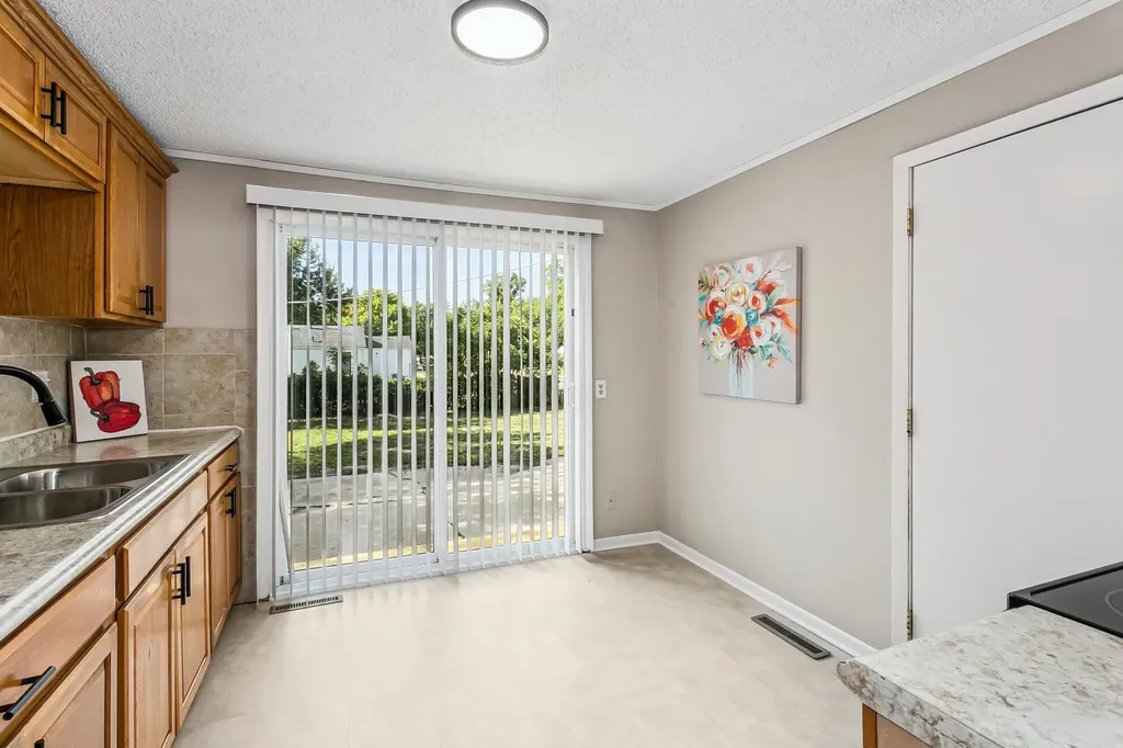 5901 E Bayley Street Wichita KS 67218